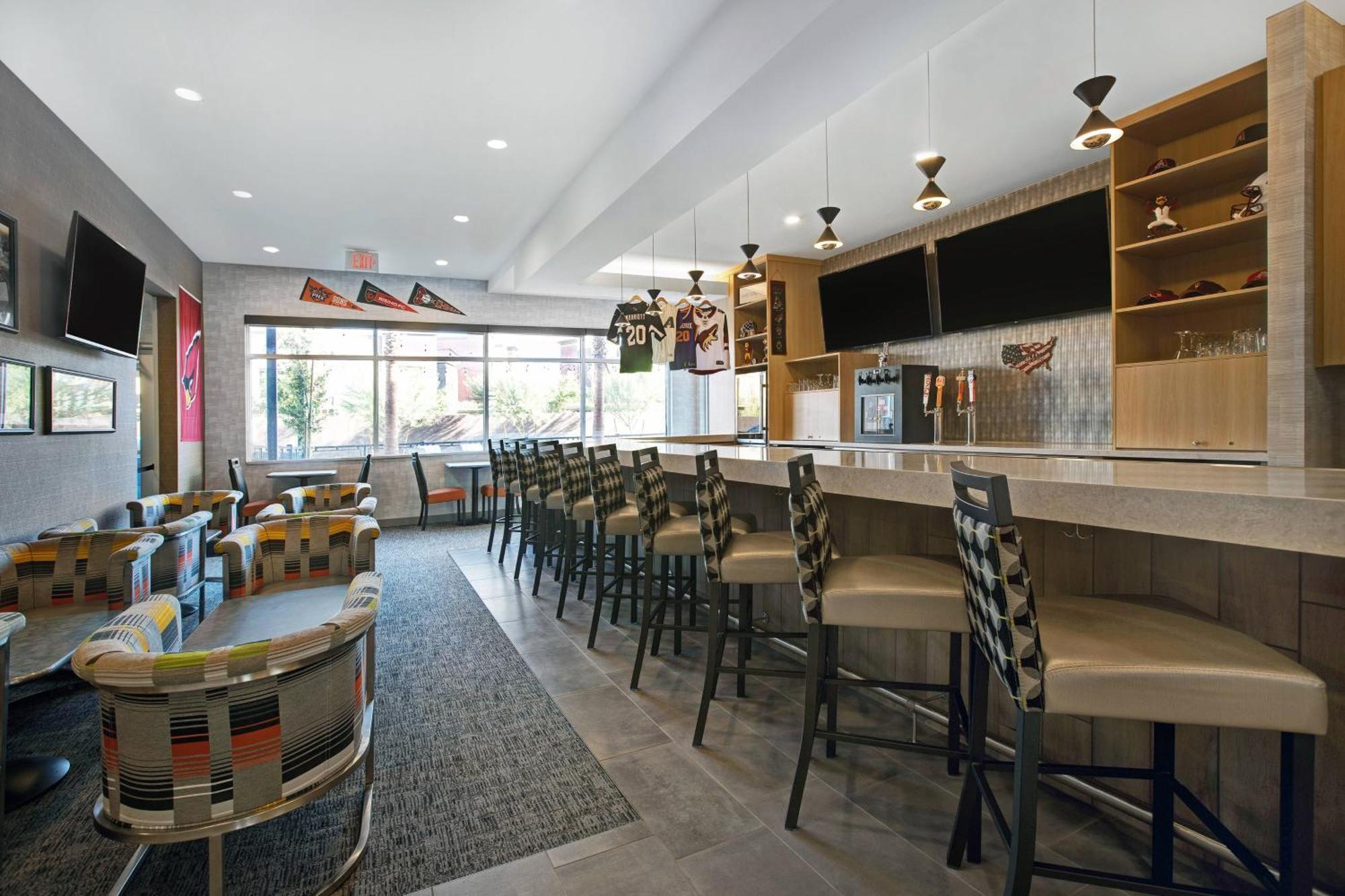 Towneplace Suites By Marriott Phoenix Glendale Sports & Entertainment District Εξωτερικό φωτογραφία
